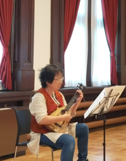 ウクレレソロ演奏